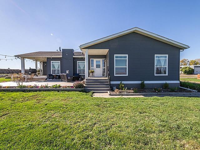 House for sale in Crossfield, Alberta