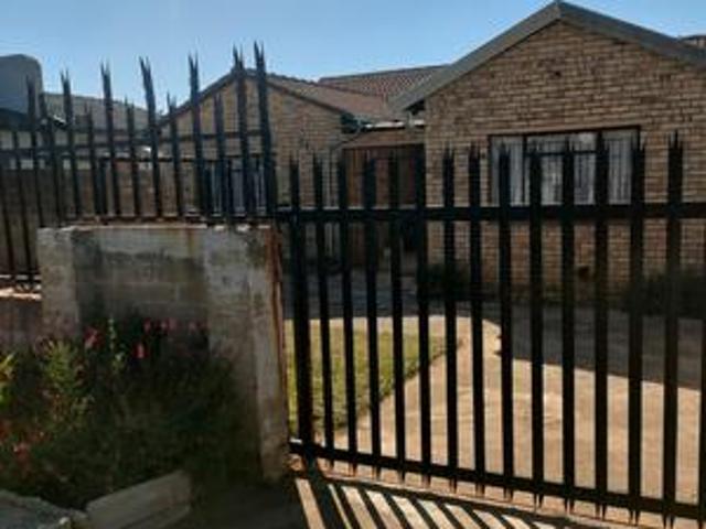 House for sale in Vosloorus, Gauteng