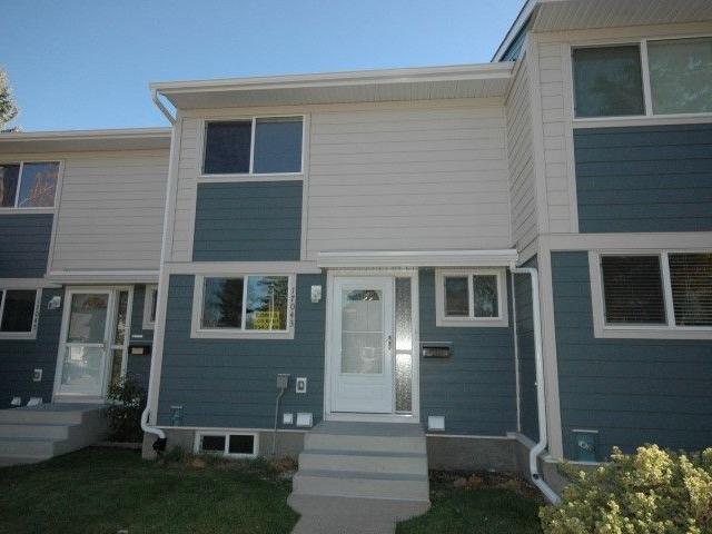 Townhouse for rent in Wedgewood, Alberta
