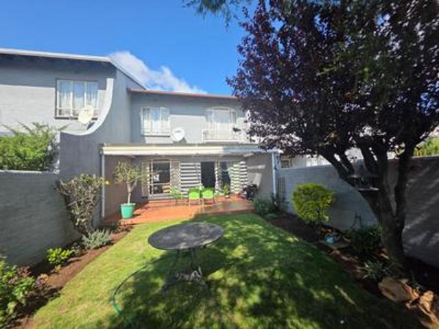 Townhouse for sale in Ekurhuleni, Gauteng