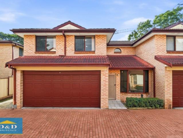 Townhouse for rent in Sydney, New South Wales