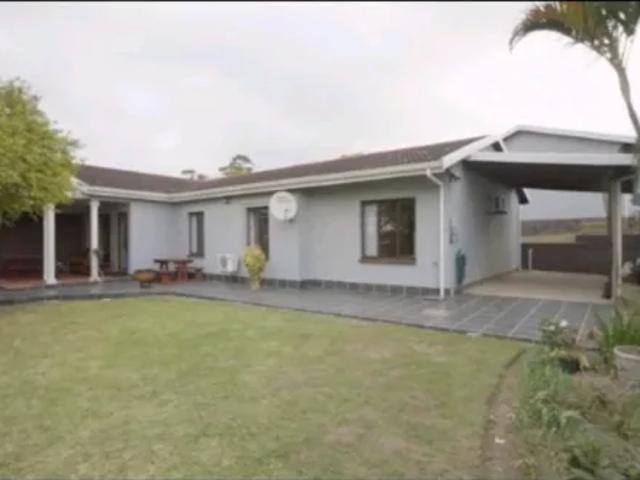 Townhouse for sale in Seaview, Kwazulu-natal