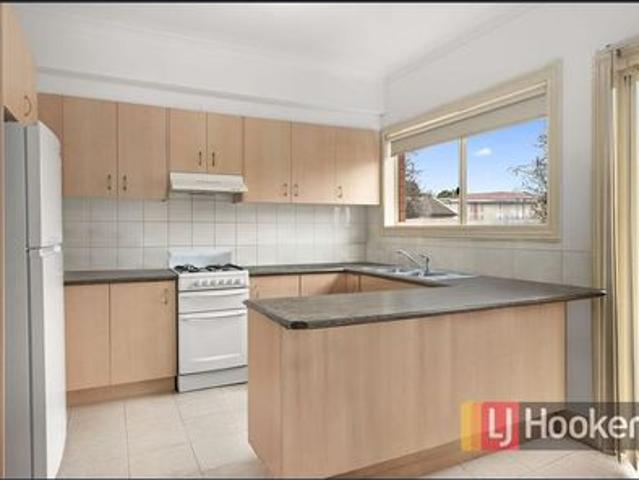 Townhouse for rent in Camerons Creek, Victoria