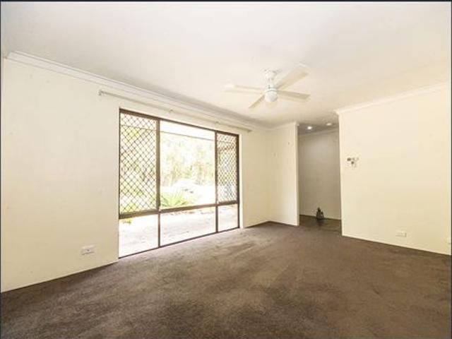 House for rent in Wattle Grove, Western Australia