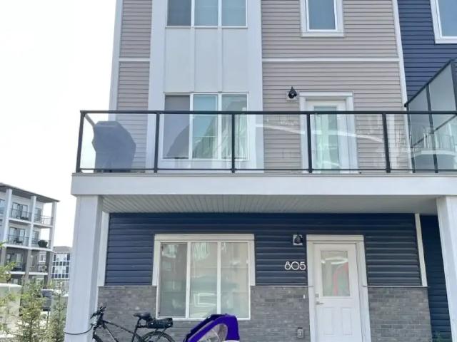 House for rent in Chestermere, Alberta