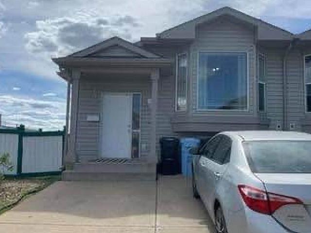 Duplex for rent in Fort Mcmurray, Alberta
