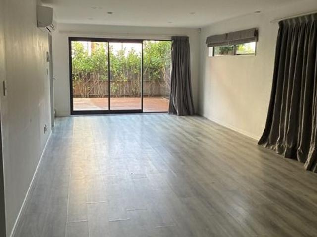 House for rent in Balmoral