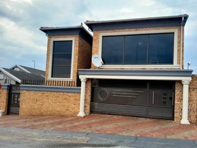 House for sale in Kagiso, Gauteng