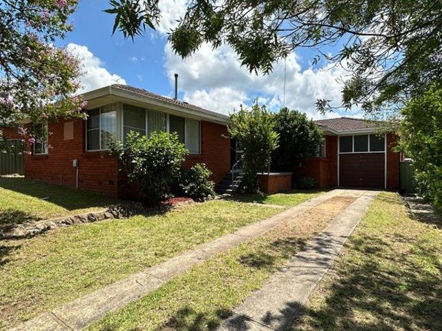 House for rent in Ingleburn, Sydney