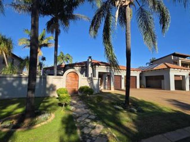 House for sale in Waterkloof, Gauteng