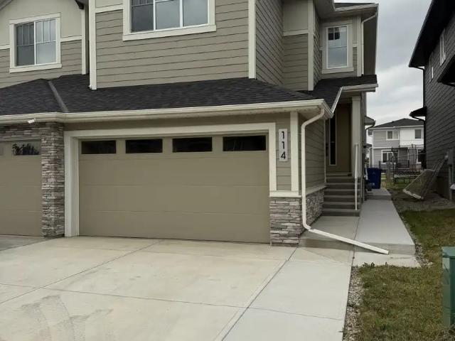 House for rent in Chestermere, Alberta