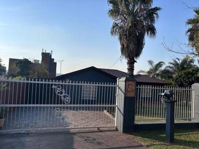 House for sale in Waterkloof, Gauteng