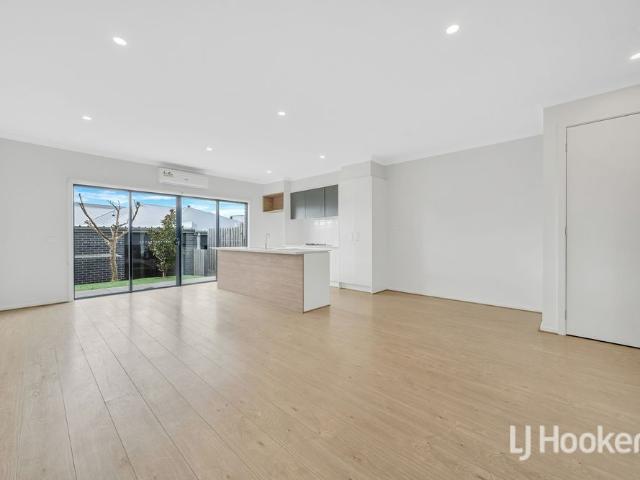 Townhouse for rent in Camerons Creek, Victoria