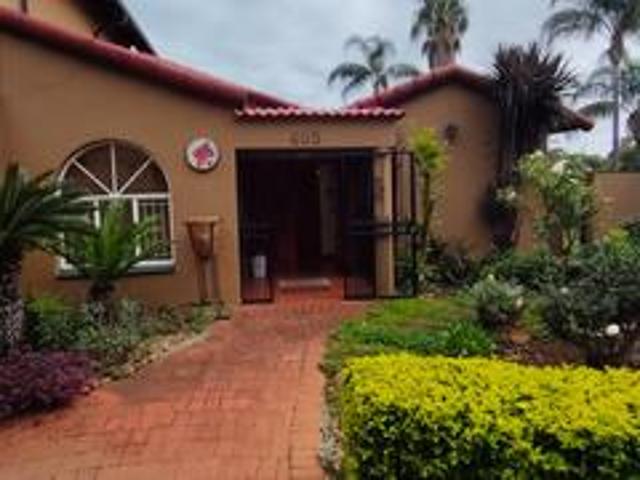 House for sale in Waterkloof, Gauteng