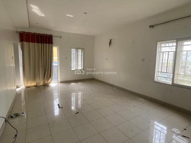 Detached house for sale in Eti Osa, Lagos