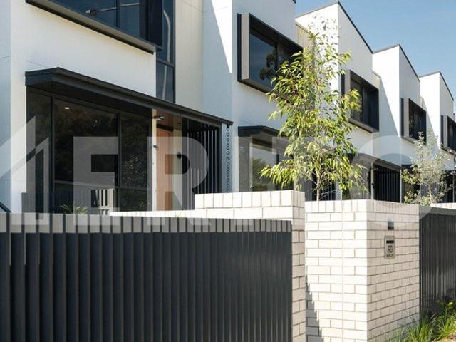 Townhouse for rent in Sydney, New South Wales