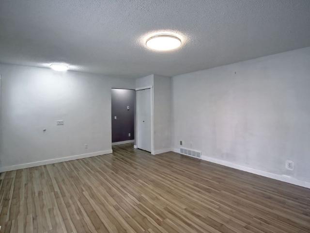 Apartment for rent in Northwest, Alberta