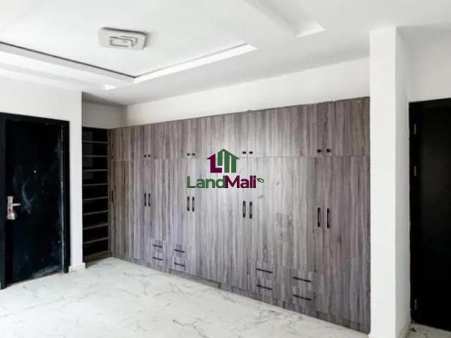 Property for sale in Eti Osa, Abuja