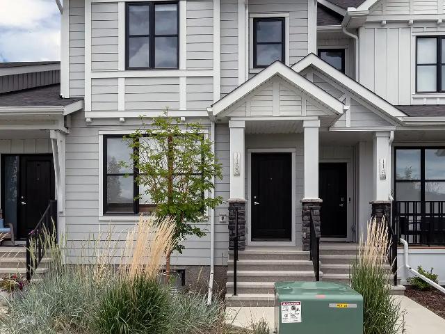 Townhouse for rent in Sirocco, Calgary