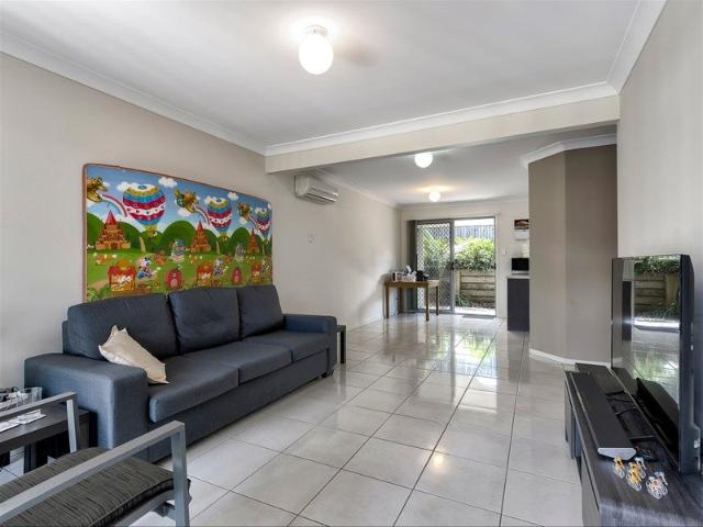 Townhouse for rent in Toombul, Queensland