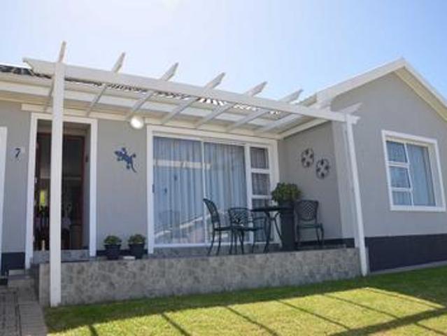 Townhouse for sale in Groot Brak Rivier, Western Cape