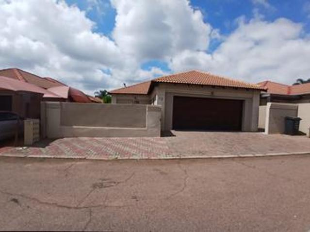 House for sale in Akasia, Gauteng