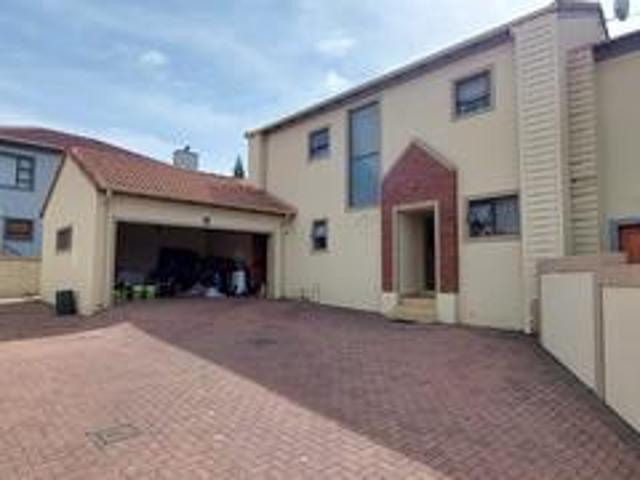 House for sale in Akasia, Gauteng