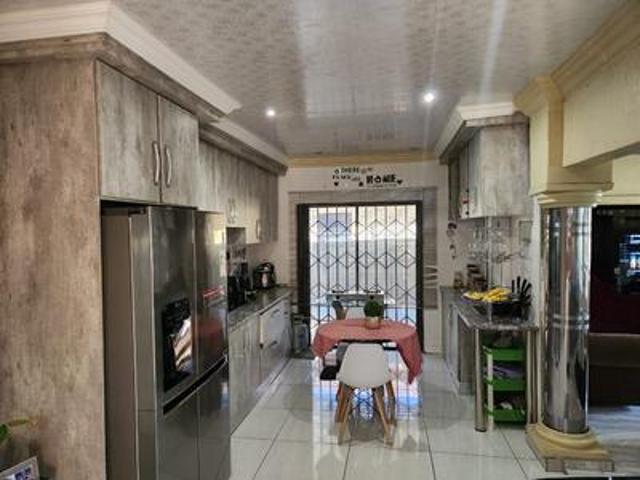 House for sale in Akasia, Gauteng
