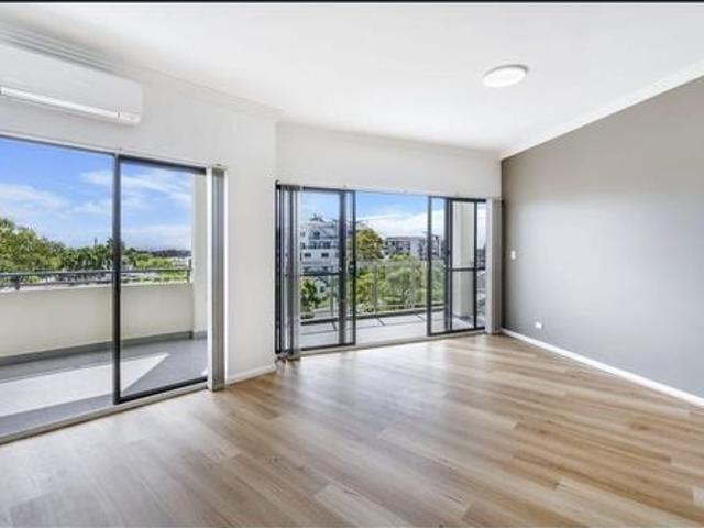 Apartment for rent in The Entrance, New South Wales