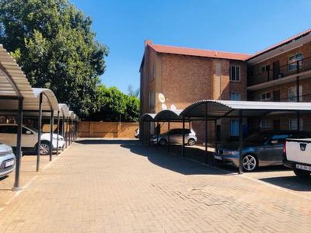 Apartment for sale in Waterkloof, Gauteng