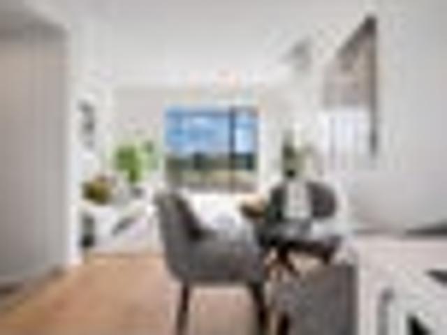 Townhouse for sale in Paremoremo