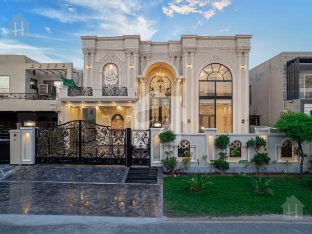 House for sale in لاہور, لاہور ڈویژن