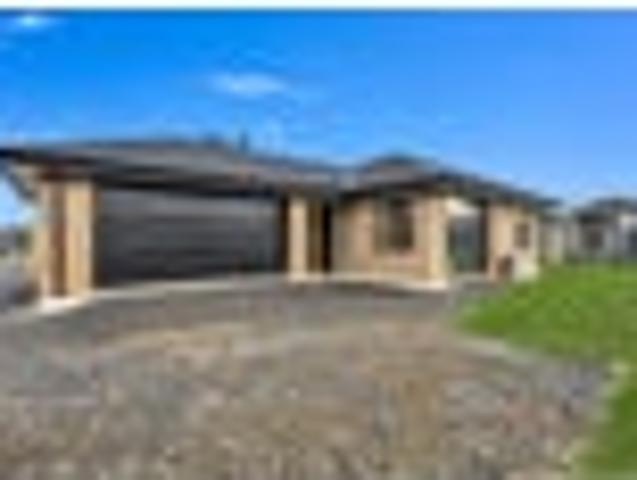 House for sale in Strathern