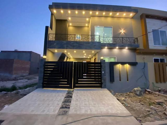 House for sale in Faisalabad, Islamabad Capital Territory
