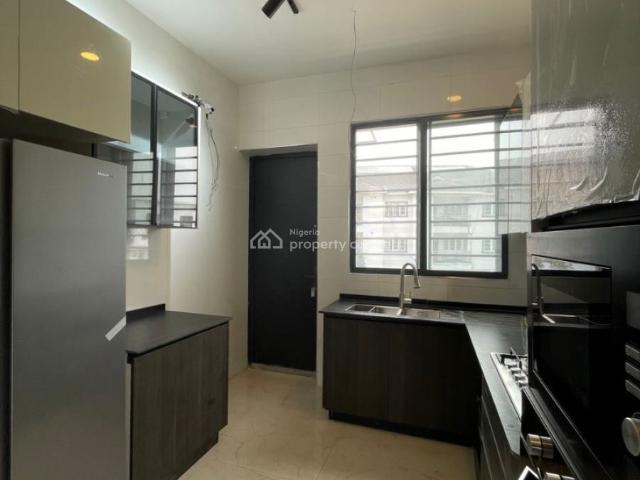 Flat for sale in Eti Osa, Lagos