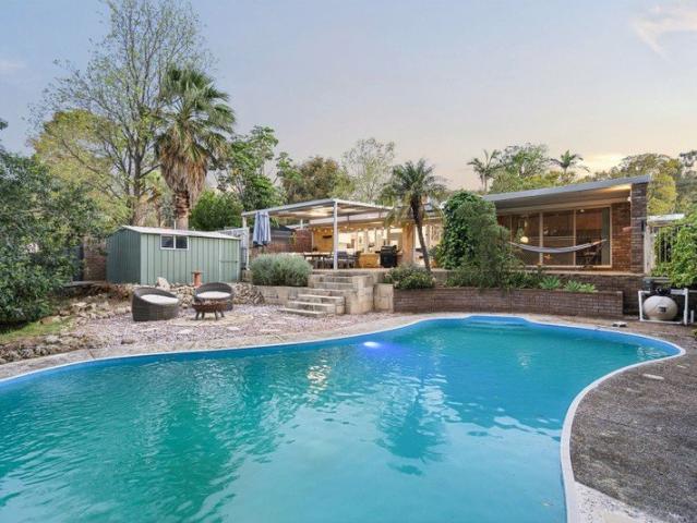 House for sale in Mount Nasura, Western Australia