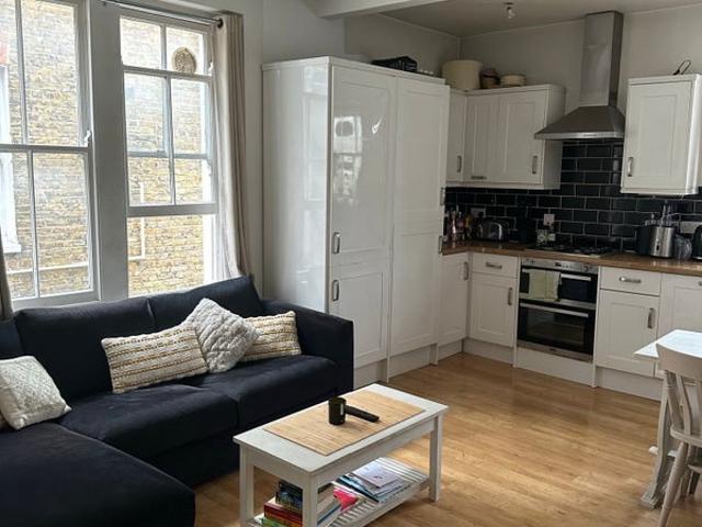 Apartment for rent in Clapham, Greater London