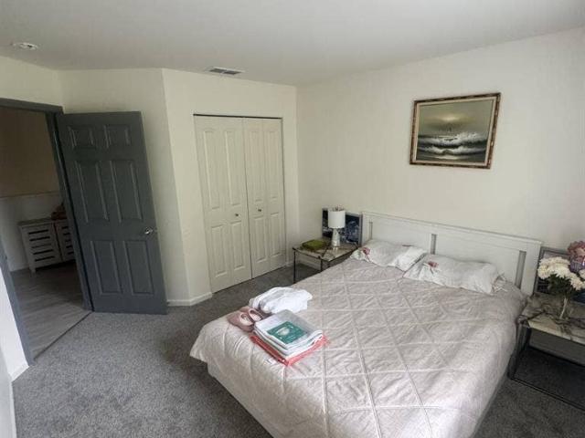 Room for rent in Illinois
