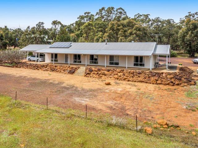 House for sale in Muchea, Shire Of Chittering