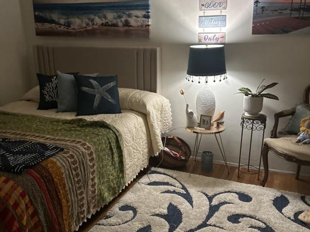 Room for rent in Burbank, California