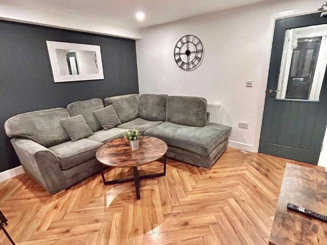 Room for rent in Lower Stoke, Coventry