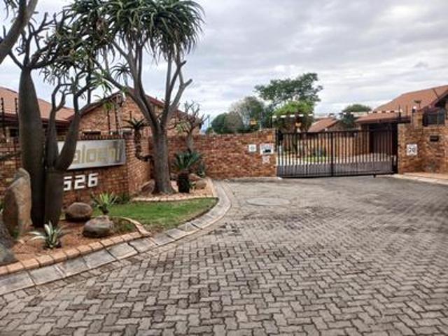 Townhouse for sale in Waterkloof, Gauteng