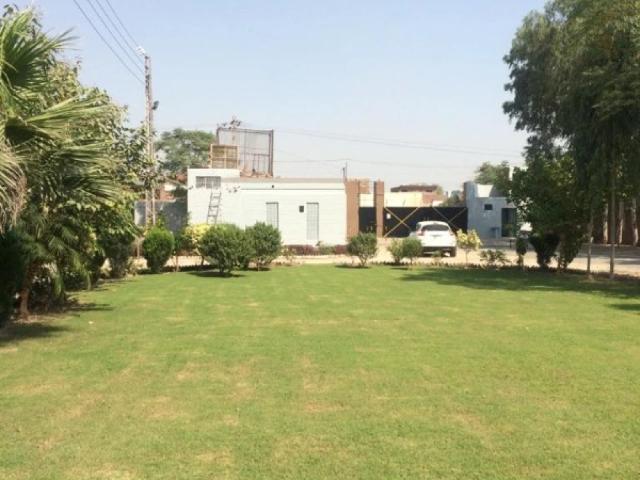 Commercial for sale in سلامت پورہ, واڑہ ستار