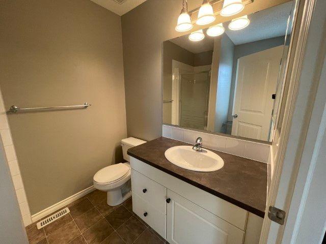 House for rent in Wedgewood, Alberta