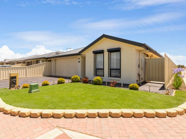 House for rent in Munno Para West, Adelaide