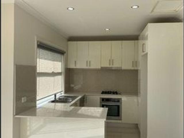 Townhouse for rent in Camerons Creek, Victoria