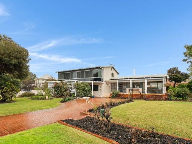 House for rent in Floreat, Town of Cambridge