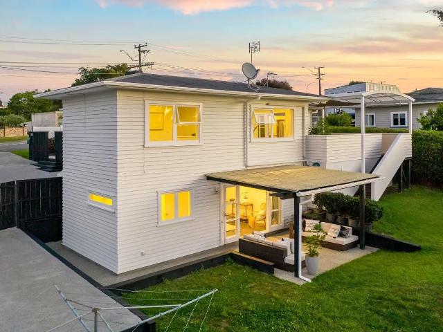 House for rent in Verrans Corner, Kaipātiki