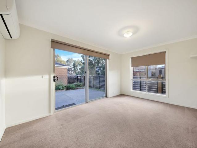 Townhouse for rent in Camerons Creek, Victoria