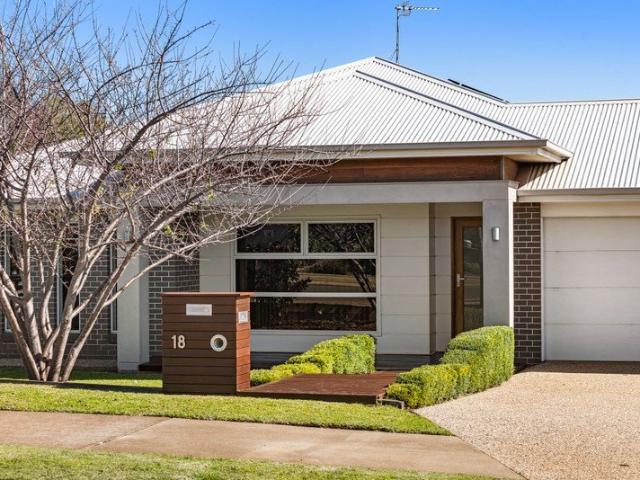 House for sale in Highfields, Queensland